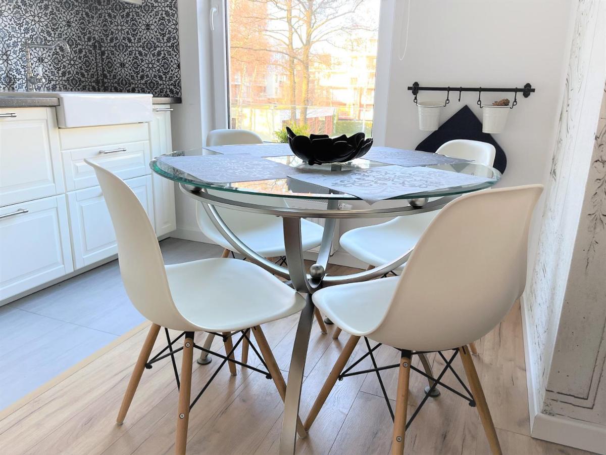 Apartament Polanki Z Basenem Blisko Plazy Apartment โควอบเซก ภายนอก รูปภาพ